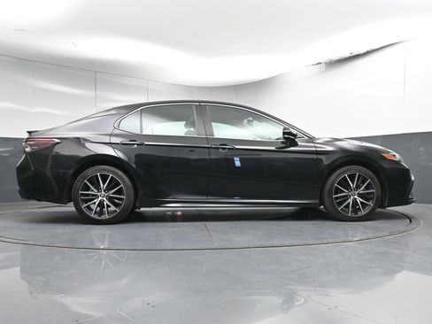 Certified 2023 Toyota Camry SE image 25