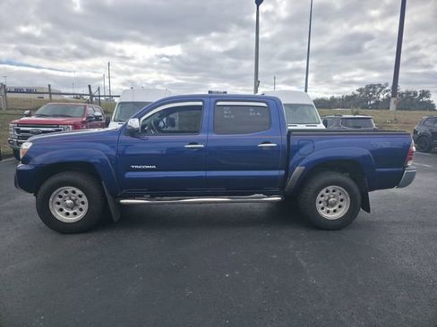 Used 2014 Toyota Tacoma PreRunner w/ SR5 Package image 8