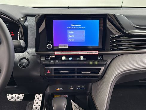 New 2026 Toyota Camry Hybrid image 10