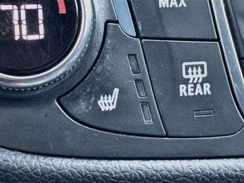 Used 2020 Chevrolet Equinox Premier AWD/4WD image 23