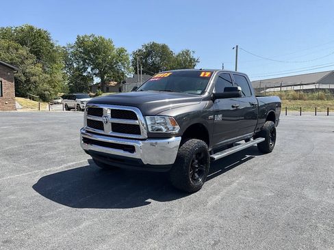 Used 2017 RAM 2500 Tradesman w/ Chrome Appearance Group AWD/4WD image 37