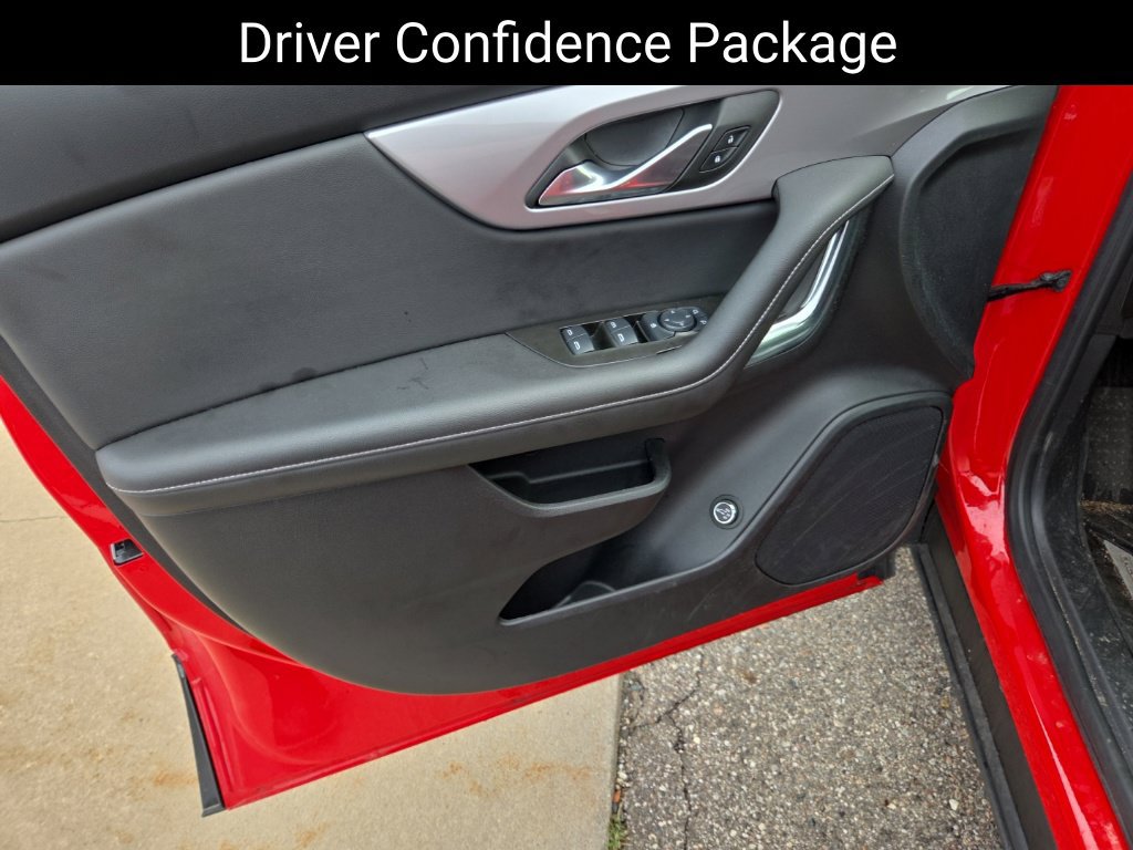 Used 2024 Chevrolet Blazer LT w/ Convenience Package FWD image 13
