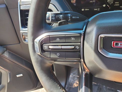 Used 2025 GMC Yukon XL AT4 w/ AT4 Premium Package AWD/4WD image 27