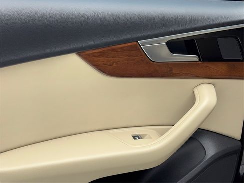 Used 2022 Audi A5 2.0T Premium image 43