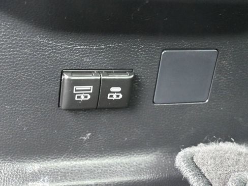 Used 2025 Toyota Tundra SR5 RWD image 18