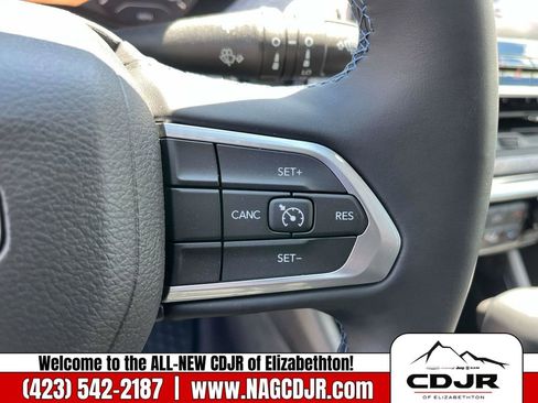 New 2022 Jeep Compass Latitude w/ Convenience Group image 28