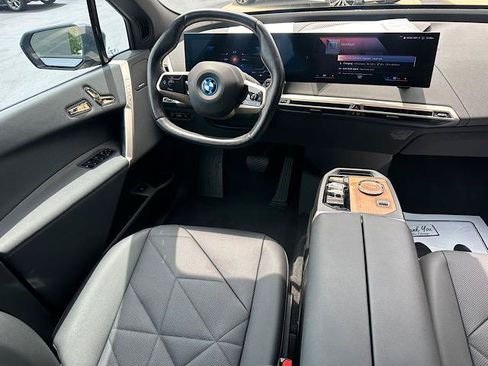 Certified 2023 BMW iX xDrive50 w/ Premium Package AWD/4WD image 19