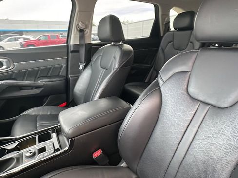 Used 2023 Kia Sorento SX image 12