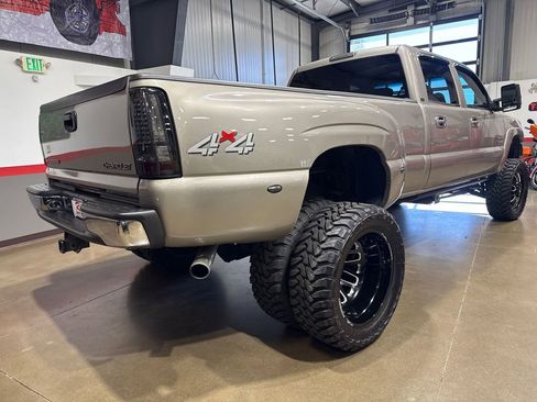 Used 2002 Chevrolet Silverado 3500 LT w/ Off-Road Skid Plate Pkg image 40