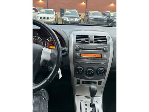 Used 2010 Toyota Corolla S image 17