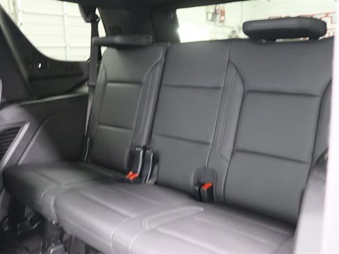 Used 2022 Chevrolet Tahoe Z71 w/ Luxury Package AWD/4WD image 21