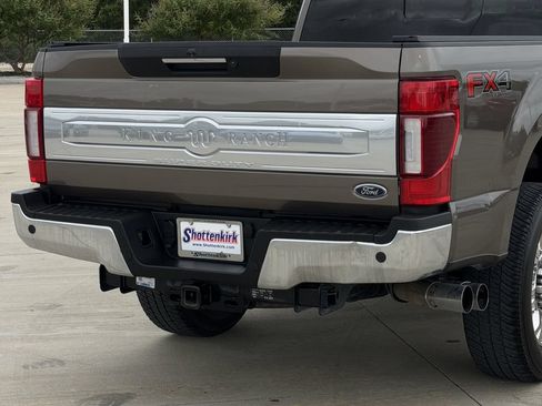 Used 2022 Ford F250 King Ranch w/ King Ranch Ultimate Package AWD/4WD image 6