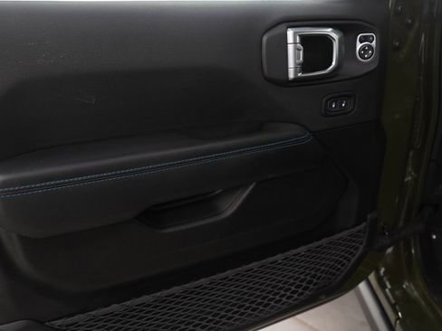 Used 2024 Jeep Wrangler Unlimited Rubicon 4xe image 24