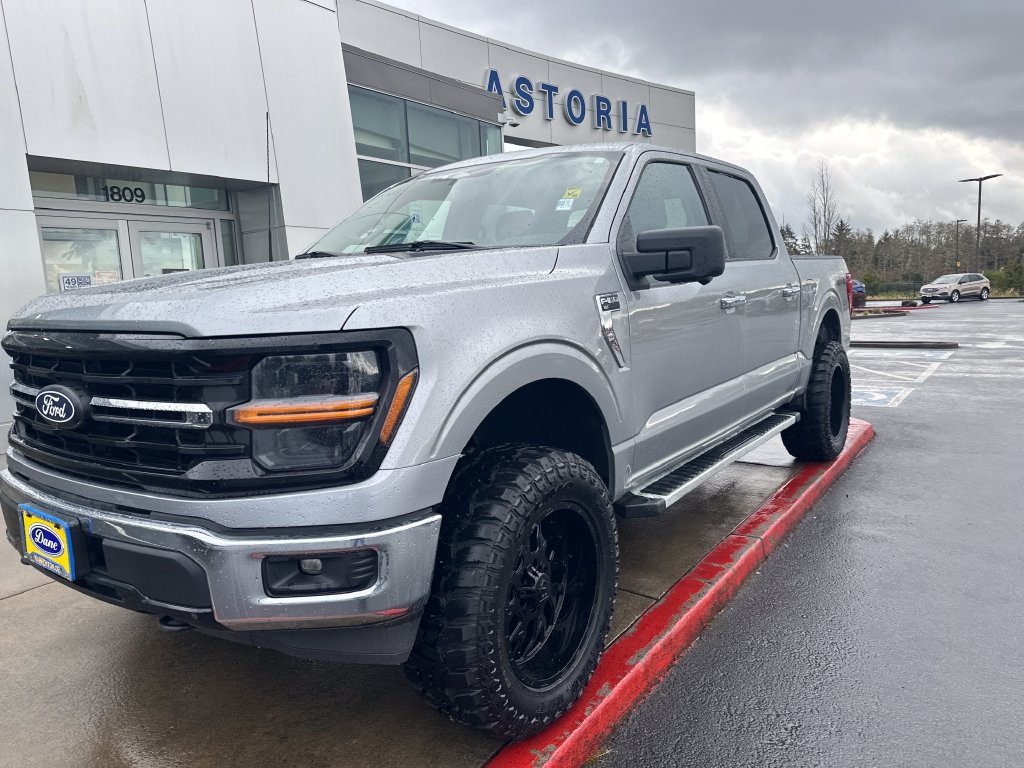 Used 2024 Ford F150 XLT w/ Tow/Haul Package AWD/4WD image 8