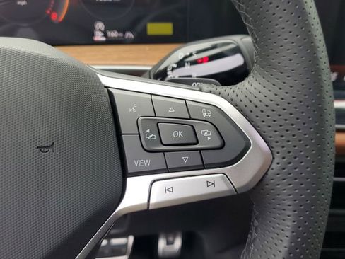 New 2026 Volkswagen Tiguan SEL R-Line AWD/4WD image 27