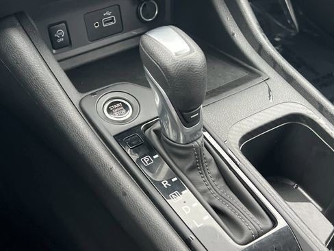 Used 2025 Nissan Sentra S image 21