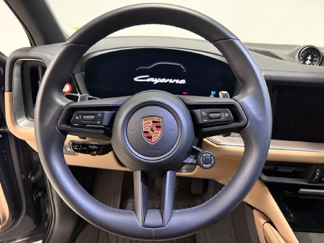 Certified 2026 Porsche Cayenne E-Hybrid AWD/4WD image 16