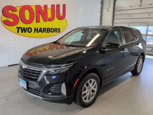 Used 2023 Chevrolet Equinox LT AWD/4WD image 1