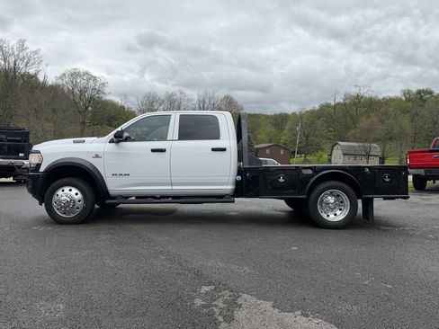 Used 2022 RAM 5500 Tradesman AWD/4WD image 4