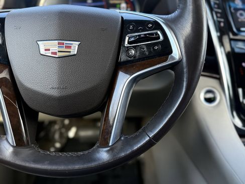 Used 2017 Cadillac Escalade Premium Luxury image 26