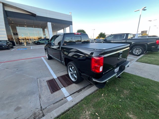 Used 2018 Chevrolet Silverado 1500 LTZ w/ Texas Edition RWD image 7