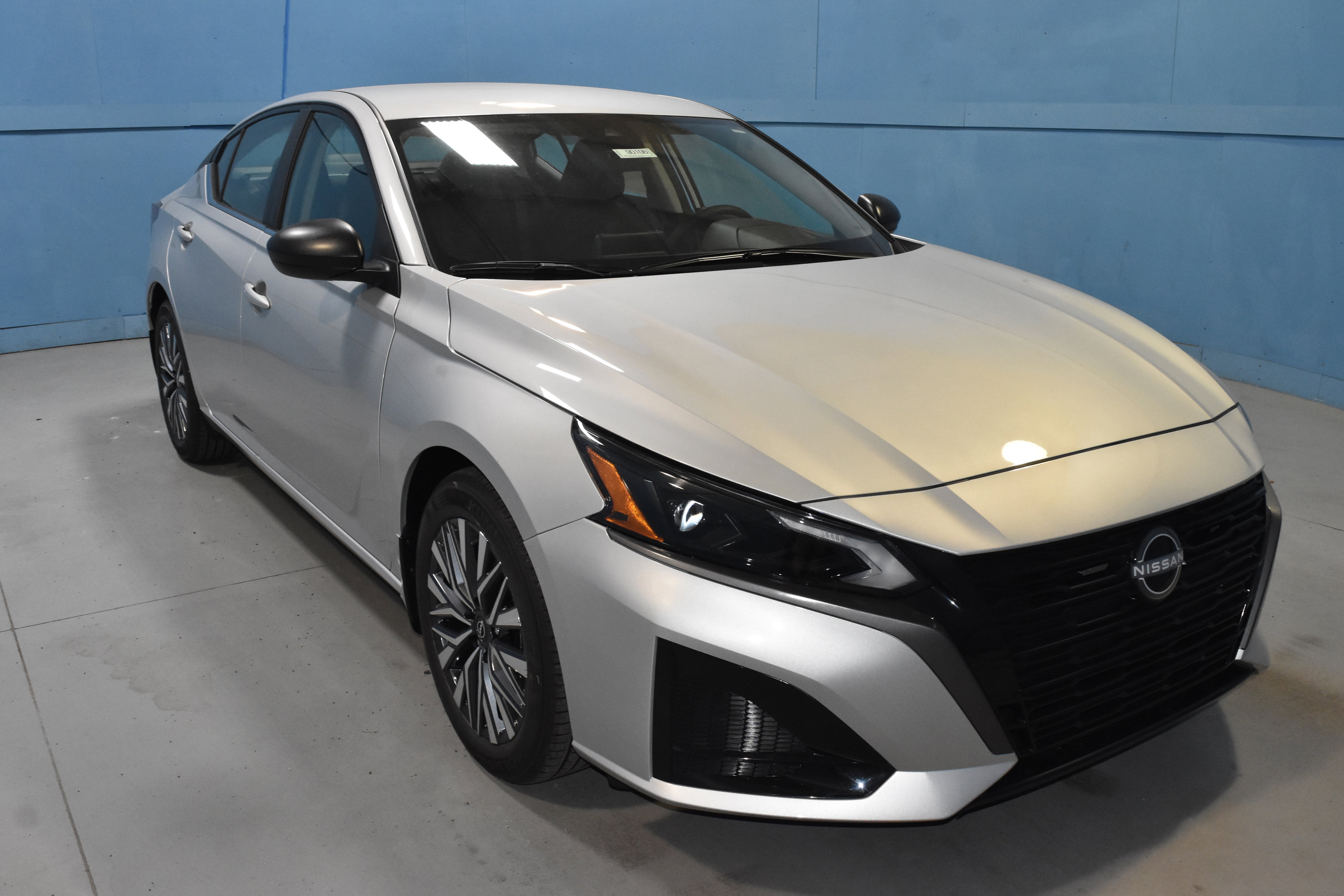 New 2026 Nissan Altima 2.5 SV FWD image 1