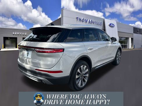 Used 2022 Lincoln Corsair Reserve w/ Equipment Group 201A AWD/4WD image 3