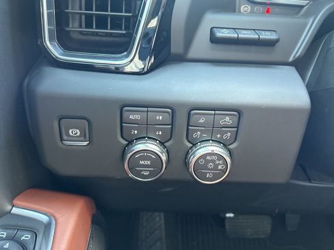 Used 2025 GMC Sierra 1500 Denali Ultimate AWD/4WD image 20