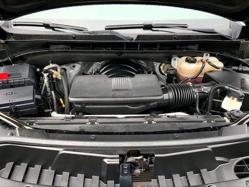 Used 2024 GMC Yukon SLT RWD image 31