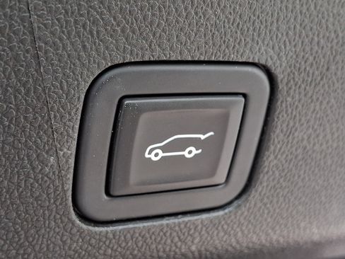 Used 2023 GMC Yukon AT4 w/ AT4 Premium Plus Package AWD/4WD image 29