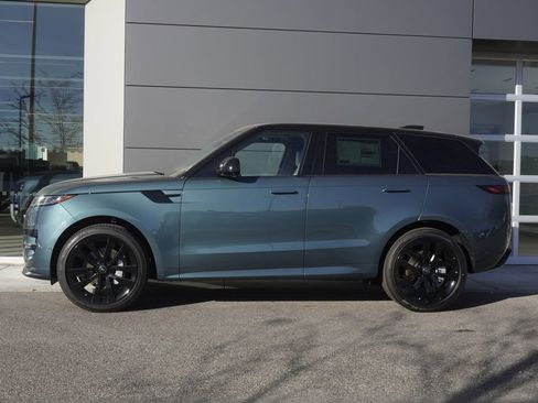 New 2025 Land Rover Range Rover Sport Dynamic SE image 8