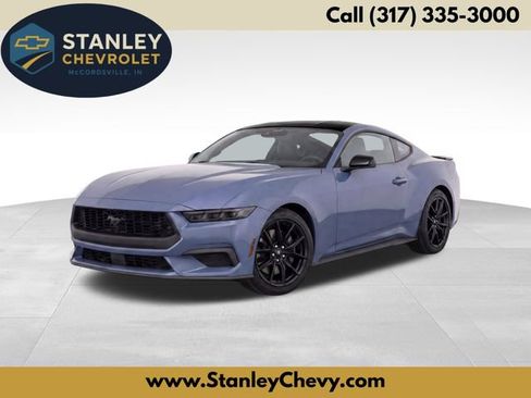 Used 2025 Ford Mustang Coupe RWD image 1