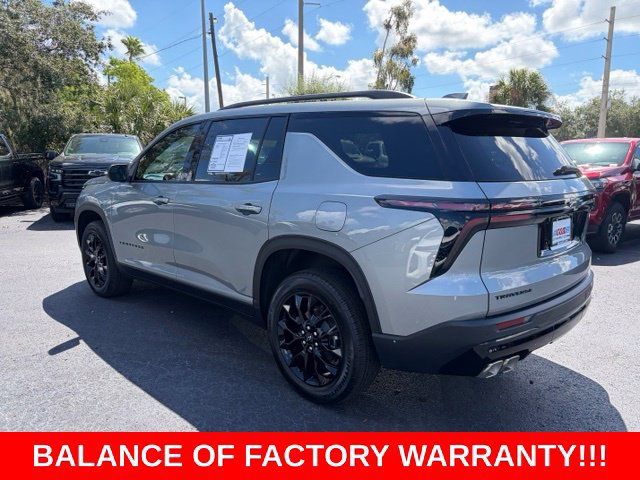 Used 2026 Chevrolet Traverse LT w/ Midnight/Sport Edition FWD image 4