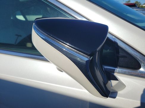 Used 2021 Lexus ES 350 Ultra Luxury w/ Accessory Package 2 FWD image 5