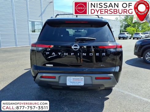 New 2026 Nissan Pathfinder SL FWD image 4