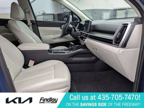 Used 2025 Kia Sorento S w/ Panoramic Sunroof Package AWD/4WD image 33