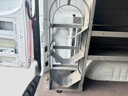 Used 2021 Mercedes-Benz Sprinter 1500 image 24