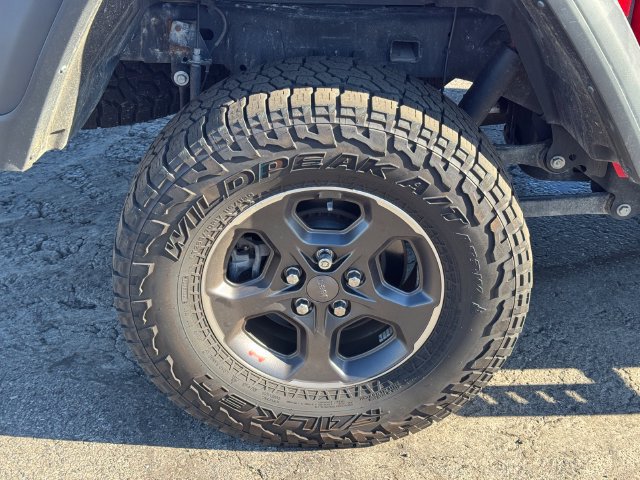 Certified 2023 Jeep Gladiator Rubicon w/ Cold Weather Group AWD/4WD image 12