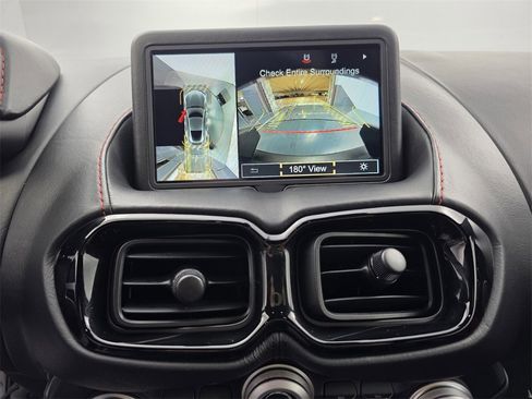 Used 2019 Aston Martin V8 Vantage Coupe image 21