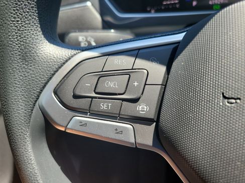 Used 2023 Volkswagen Tiguan S FWD image 29