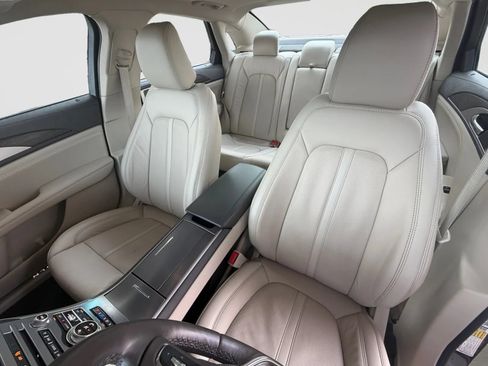 Used 2020 Lincoln MKZ Reserve w/ Elements Package AWD/4WD image 13