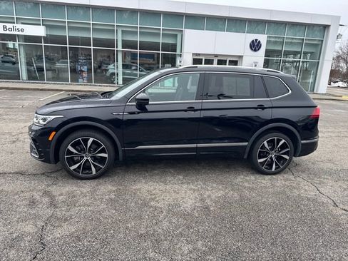 Used 2023 Volkswagen Tiguan SEL R-Line image 5