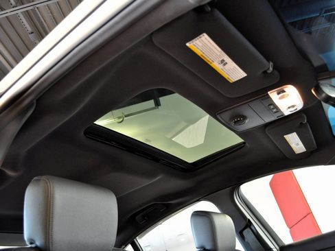 Used 2009 Pontiac G8 GXP image 30