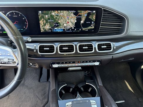 Used 2020 Mercedes-Benz GLS 450 4MATIC image 36