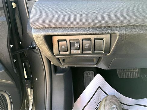 Used 2023 Subaru Outback Premium AWD/4WD image 32
