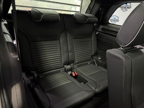 Used 2020 Land Rover Discovery HSE image 27