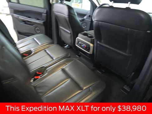 Used 2024 Ford Expedition Max XLT image 18