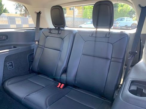 New 2025 Lincoln Aviator Premiere w/ Equipment Group 101A image 17