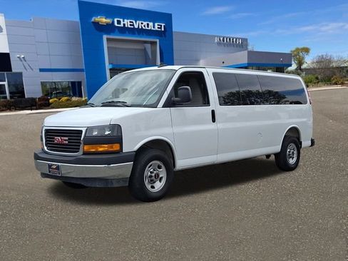 Used 2025 GMC Savana 3500 LT w/ LT Preferred Equipment Group RWD image 34
