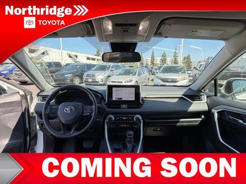 Used 2024 Toyota RAV4 XLE FWD image 8